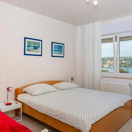 Apartment Beautiful In With Wifi Silo (Krk)